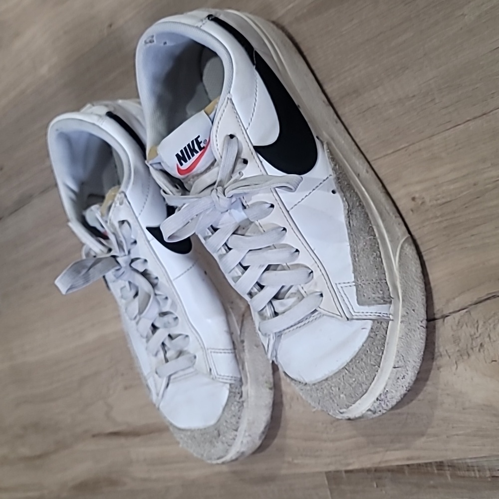 Women's Nike Blazer platform size 8